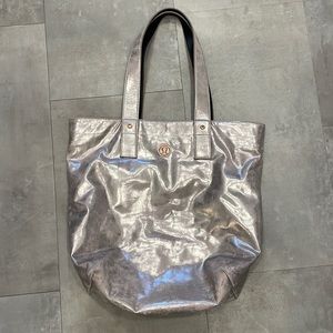 Lululemon tote bag pale pink metallic